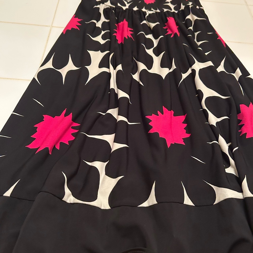 Elegant Black and Pink Floral Maxi Dress